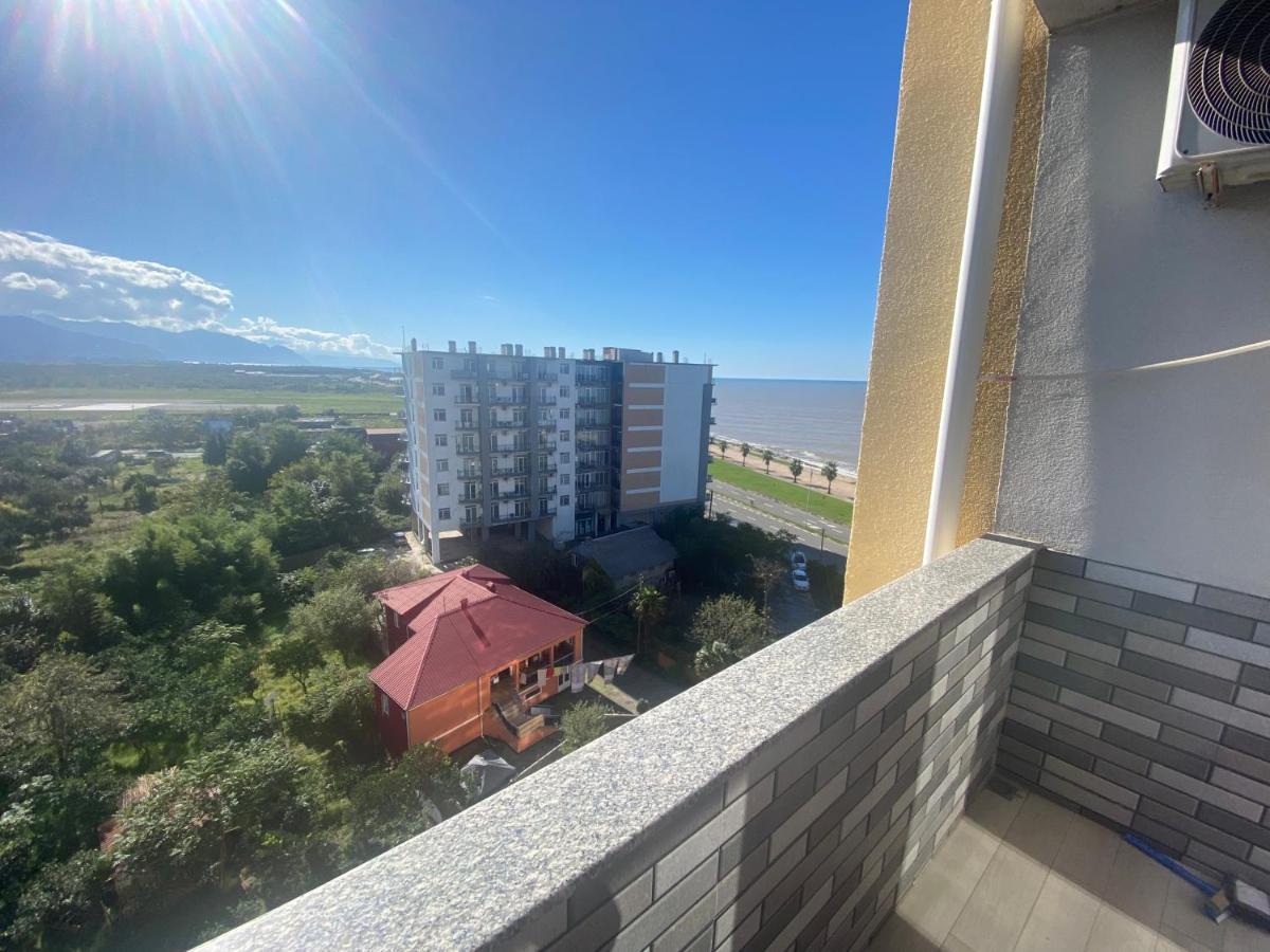 Jasmine Apartment In New Bulvar Batumi Exterior photo