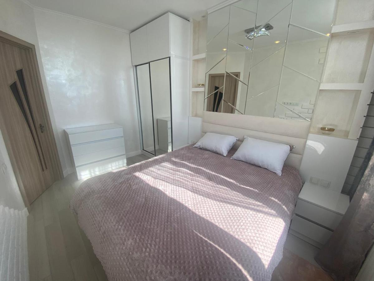 Jasmine Apartment In New Bulvar Batumi Exterior photo