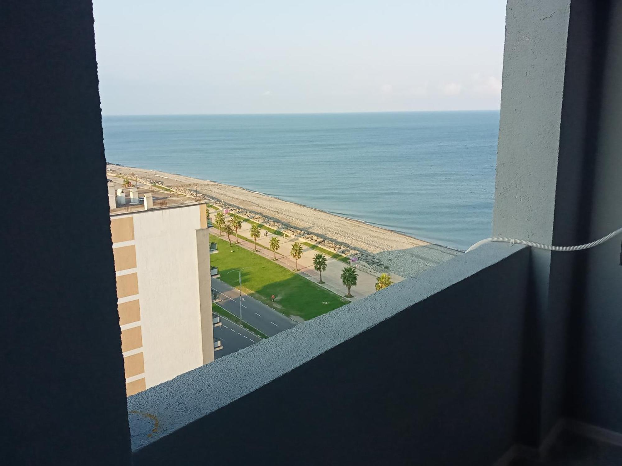 Jasmine Apartment In New Bulvar Batumi Exterior photo
